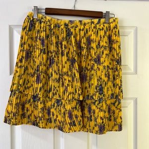 New with tags banana republic mini skirt